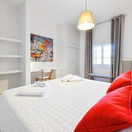 Amazing 2 bedroom apartment overlooking the Marina at Vourkárion Buitenkant foto